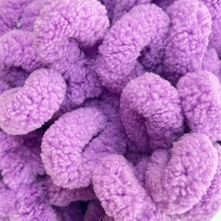 finger knitting with chunky yarn